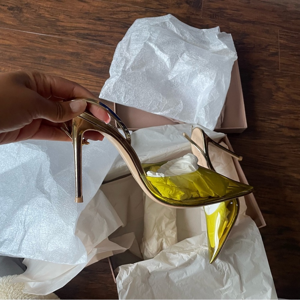 GIANVITO ROSSI HEELS